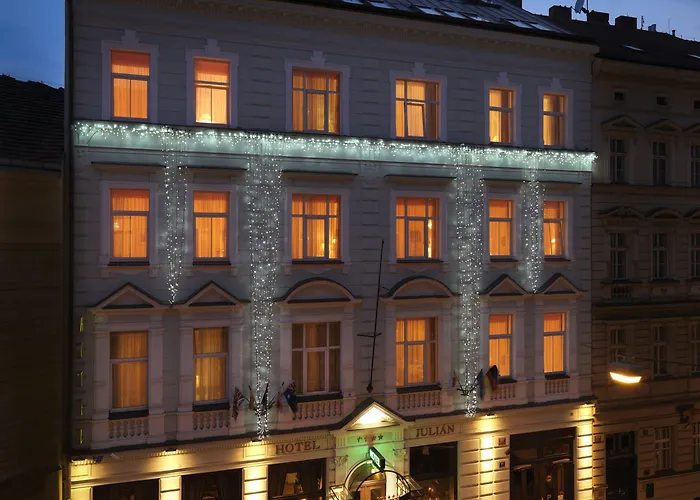 Hotel Julian