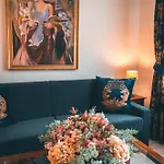 Julian Hotel