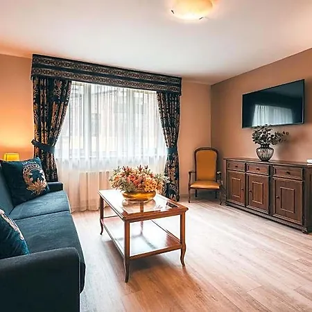 Hotel Julian 4*