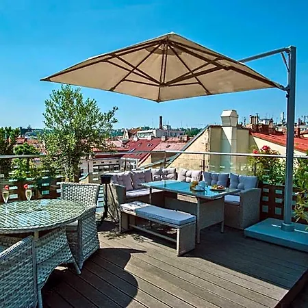 Julian Hotel