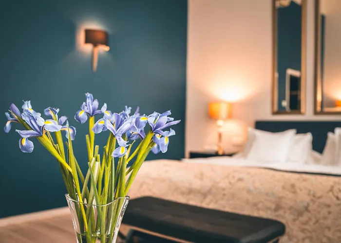 Julian Hotel 4*