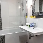 Julian Отель 4*