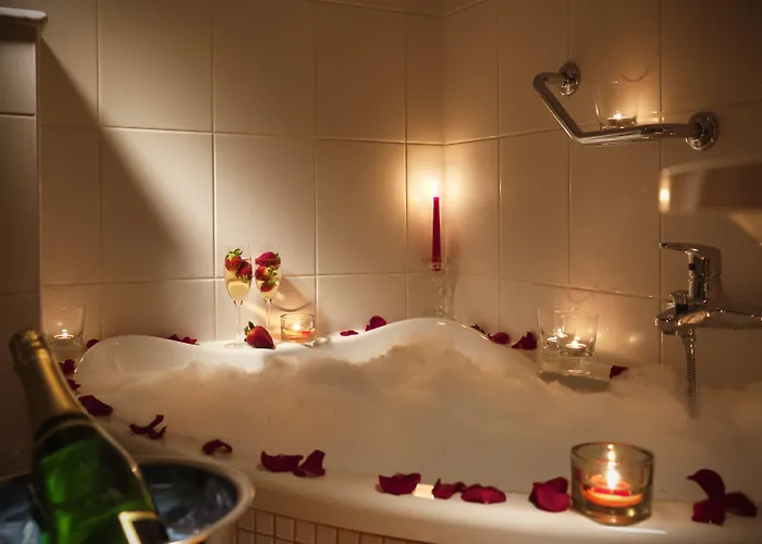 Hotell Julian 4*